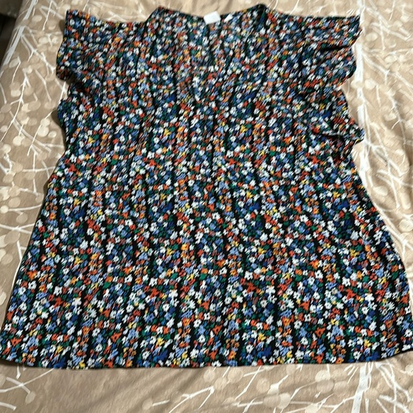 GAP Tops - Gap blouse